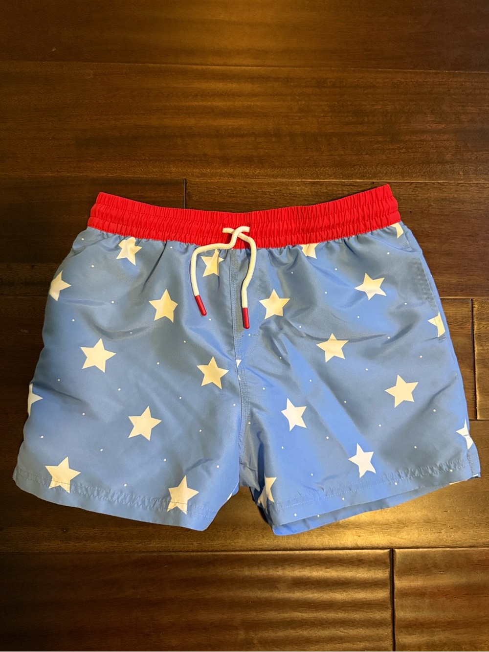 EUC! The Beaufort Bonnet Company North Sea Stars Patriotic Tortola Trunks Sz. 10